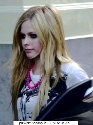 Poze Avril - crazy..sk8r..girl - Album foto