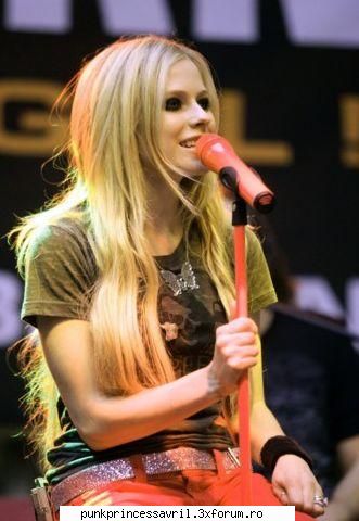 Poze Avril - crazy..sk8r..girl - Album foto