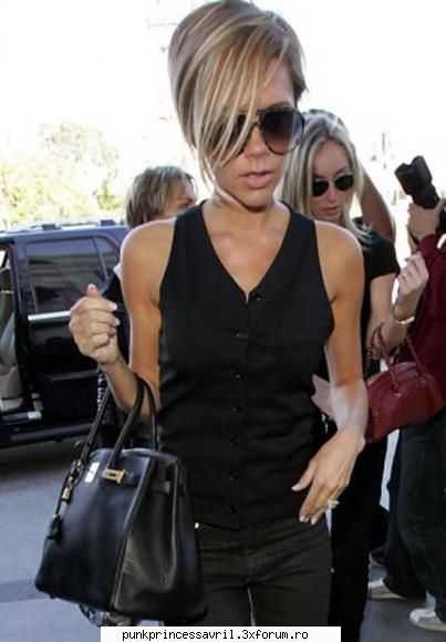 Victoria Beckham - Ce parere aveti despre ea?Mie nu imi prea place - Alte vedete