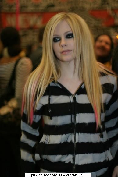 poza cool avril - oans - Album foto