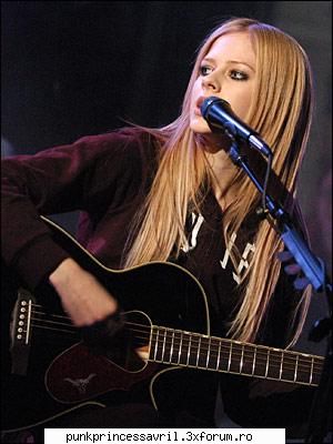 poze avril live!! - avril@me - Album foto