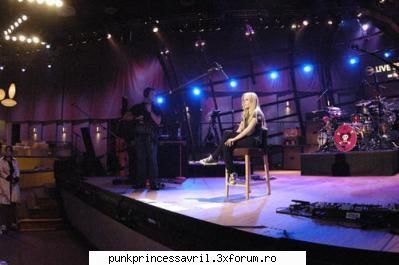 poze avril live!! - punkdanutza - Album foto